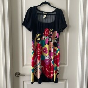 Floral Short Dress with Short Sleeves